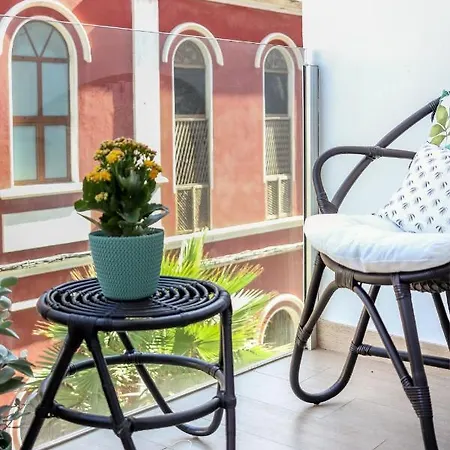 Flatguest Blue Sea - Canteras - Balcony Apartment *